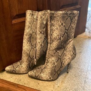 High heels size 8 women